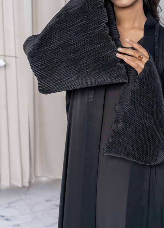 Narin 06 - Sleeves Closeup